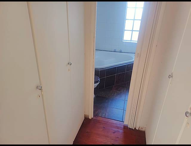 2 BEDROOM TOWNHOUSE FOR SALE IN CLUBVIEW